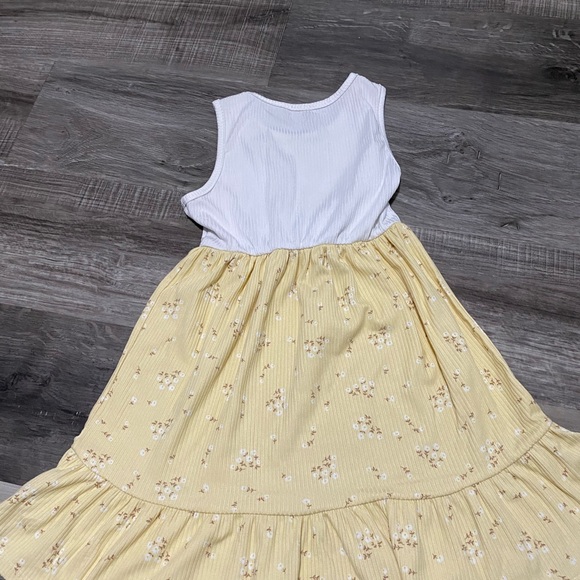 Charming Yellow and White Kids Dress size 6x - Picture 4 of 4
